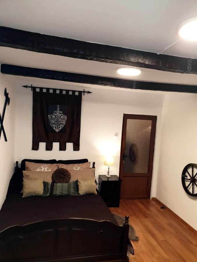 פרדיאל Apartament Medieval מראה חיצוני תמונה